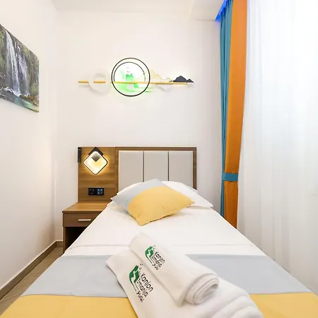 Hotel Kanjon Zrmanje 3*