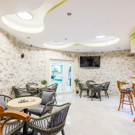 Kanjon Zrmanje Hotel