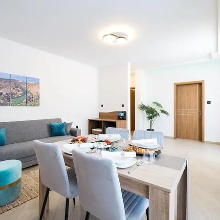 Hotel Kanjon Zrmanje 3*