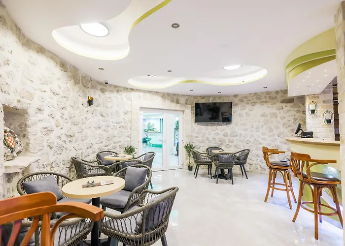 Kanjon Zrmanje Hotel