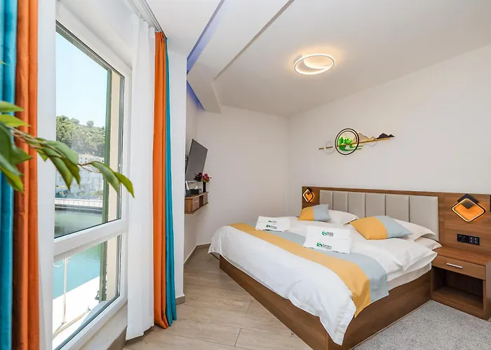 Kanjon Zrmanje Hotel 3*